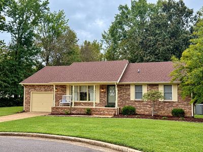 110 Claire Dr