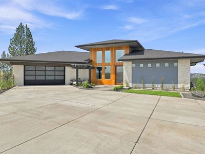 1201 E Fireside Ln
