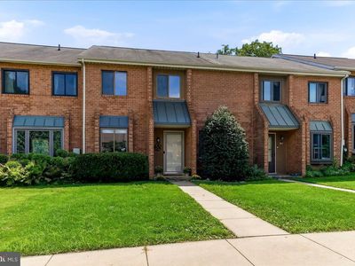 309 N Snowdon Ct