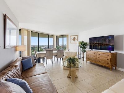 2000 Towerside Ter APT 1911