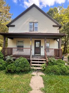 833 Sherman St