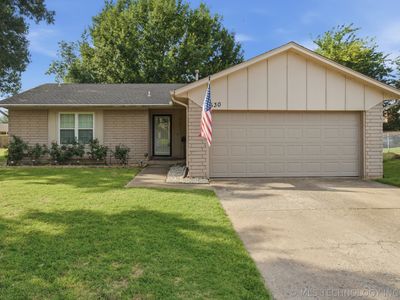Property at 530 E D St, Jenks, OK