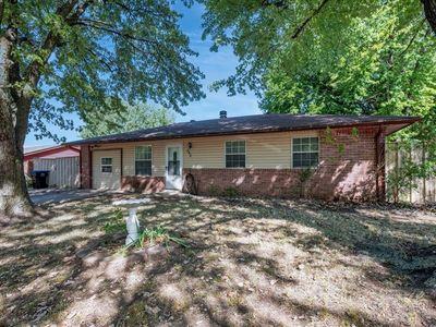505 Meadowlake Dr
