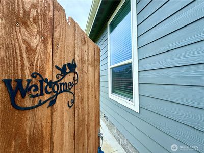 642 Weatherwax Loop NE