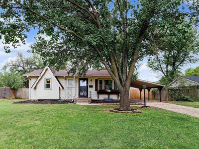 560 S Circle Dr
