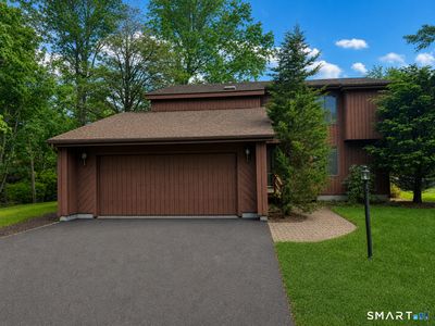 Property at 4 Taagan Point Road, Danbury, CT