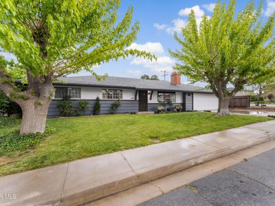 718 Elm St