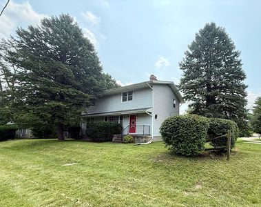 302 Adams St