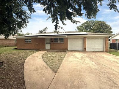 3010 Grand Ave