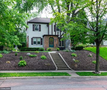 708 E Minnehaha Pkwy
