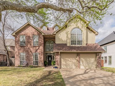 3320 Circlewood Ct