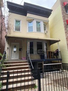 829 E 226th Street