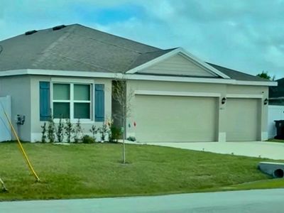 5811 NW GERALD Circle