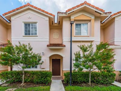 8870 N Isles Cir
