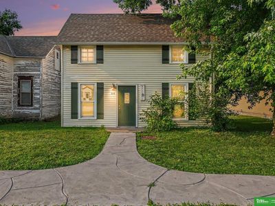 215 W Main St