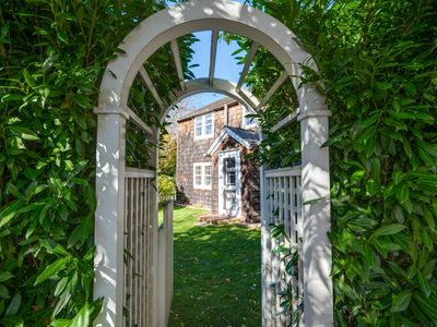 57 Accabonac Rd