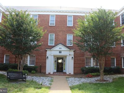 922 S Washington St APT 305