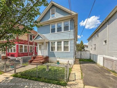 61 Ronald Ave