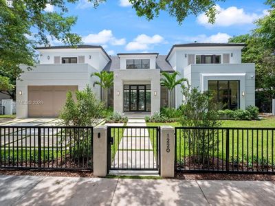 1220 S Alhambra Cir