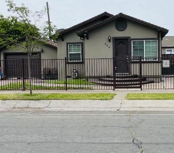 566 Calvados Ave