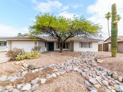 1722 E LA JOLLA Drive