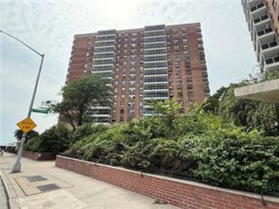 50 Brighton 1st Rd APT 8F