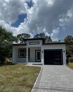 611 Elm St