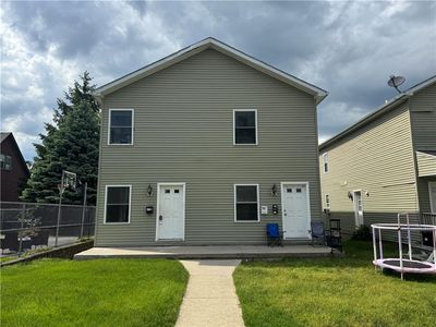 909 Monroe Ave