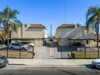 1006 S Record Ave