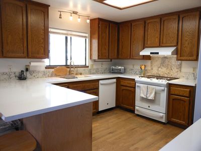 23500 Saint Helena Dr