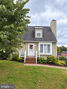 10 Vista Ave