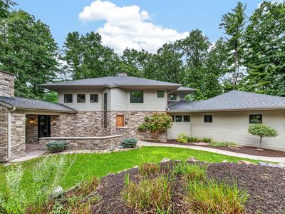 2246 Shelter Pointe Dr