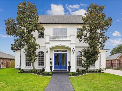 9 Woodlake Blvd