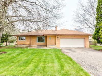 951 E Square Lake Rd