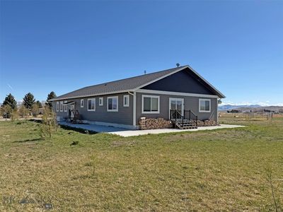65 Elwood Ln