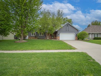 1114 NW Parkridge Dr