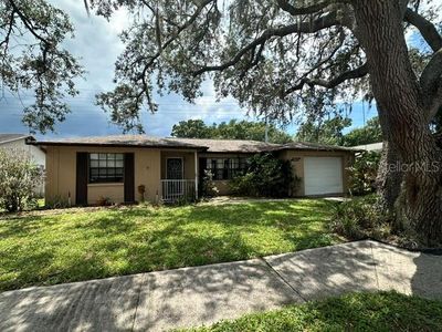 7812 Royal Hart Dr