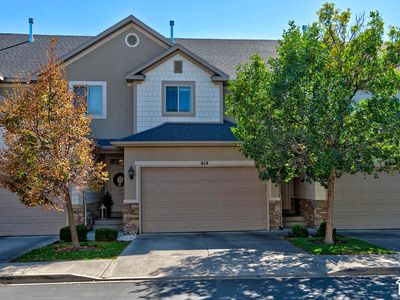 614 E Autumn Branch Way