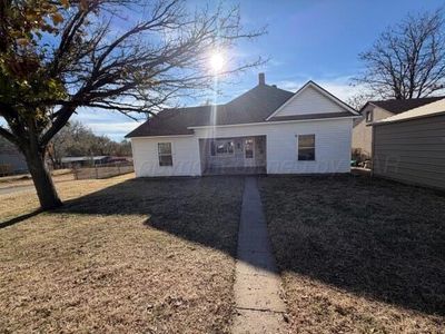Property at 822 Santa Fe Ave, Canadian, TX