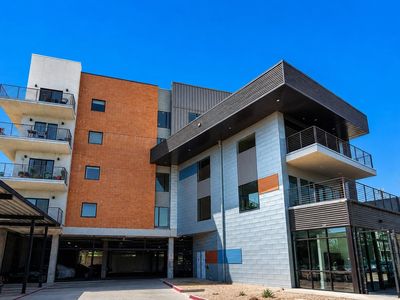 6444 Burnet Rd Unit 305
