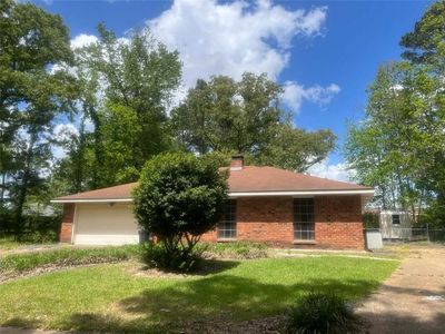 512 Fendler Pkwy