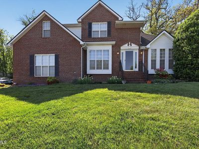 624 Glen Oaks Pl
