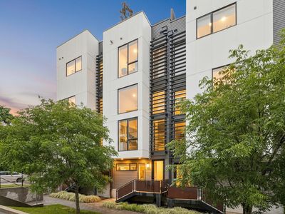 512 Gordon St #802
