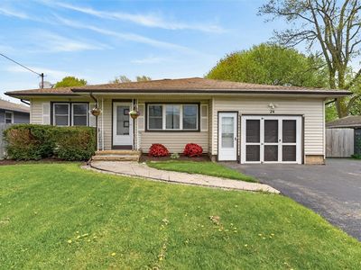 24 Bennett Ave