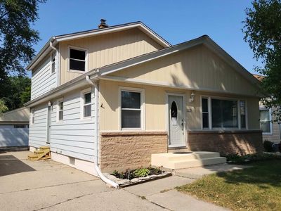 1807 North 117th STREET