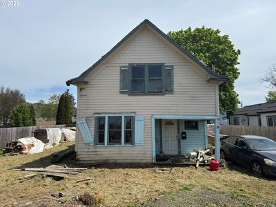 109 S Trade St