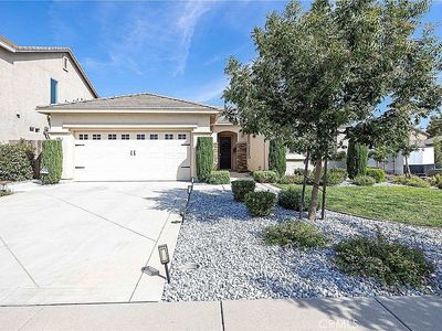 490 Daffodil Dr