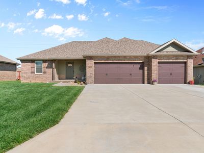 2112 N Boardwalk Avenue