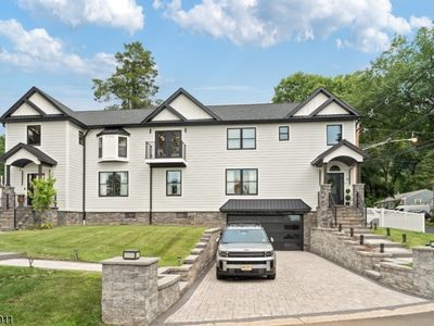 14-16 Mount Washington Dr