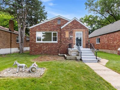 5676 Marquette Ave